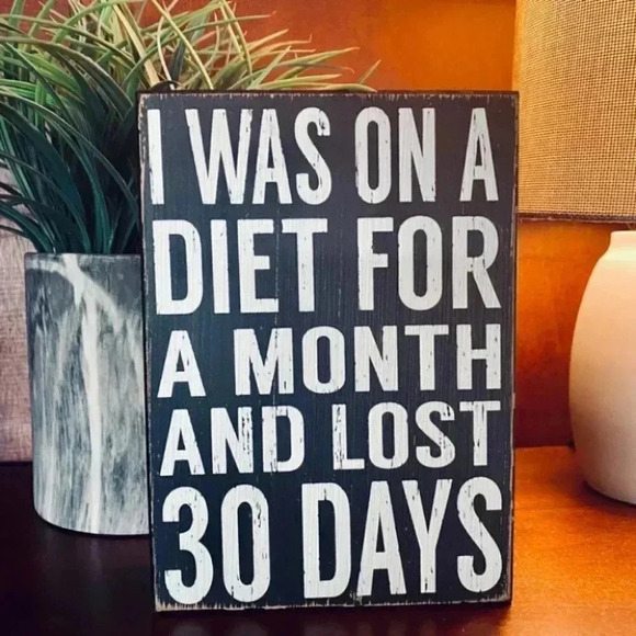 NEW - 30 DAY DIET - Black Wooden Home Decor Sign - Picture 1 of 5